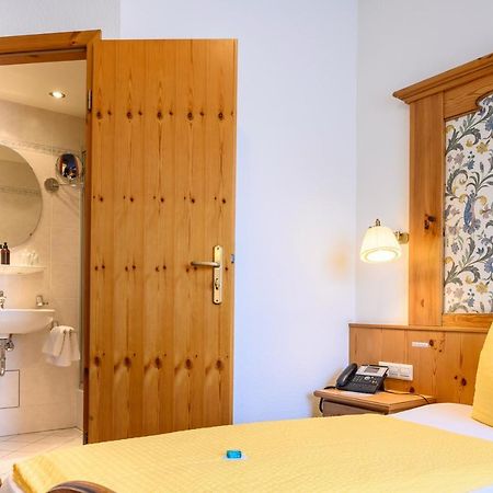 Hotel Goldener Hirsch Φριντρισχάφεν Εξωτερικό φωτογραφία