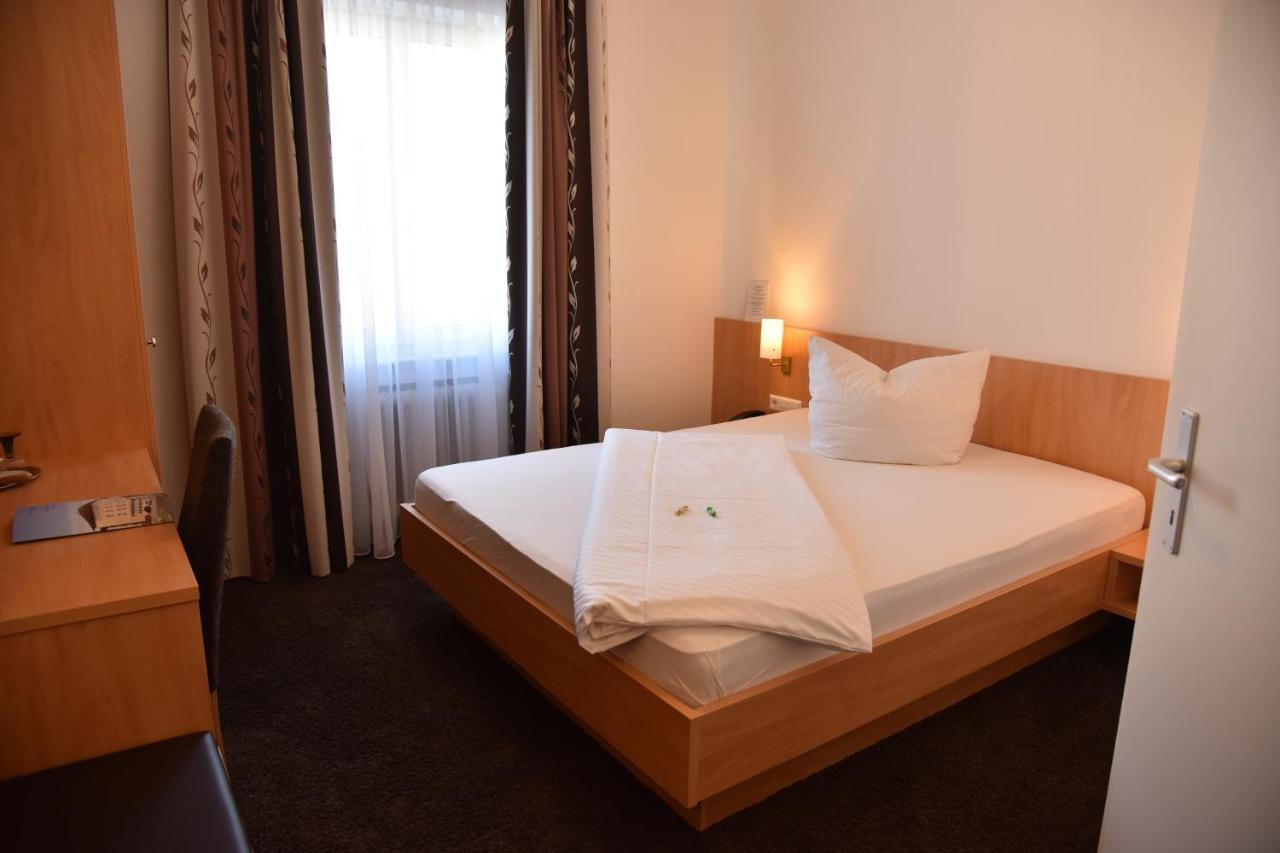 Hotel Goldener Hirsch Φριντρισχάφεν Εξωτερικό φωτογραφία