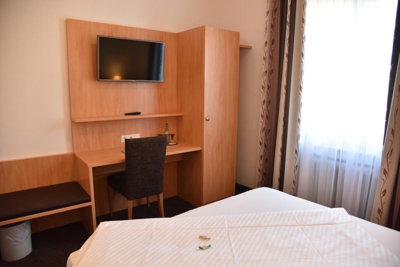 Hotel Goldener Hirsch Φριντρισχάφεν Εξωτερικό φωτογραφία