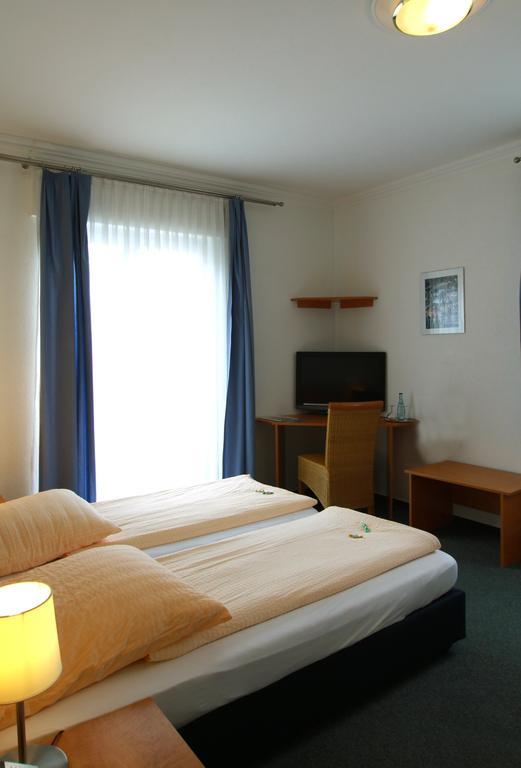 Hotel Goldener Hirsch Φριντρισχάφεν Εξωτερικό φωτογραφία
