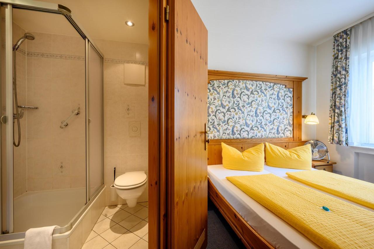 Hotel Goldener Hirsch Φριντρισχάφεν Εξωτερικό φωτογραφία