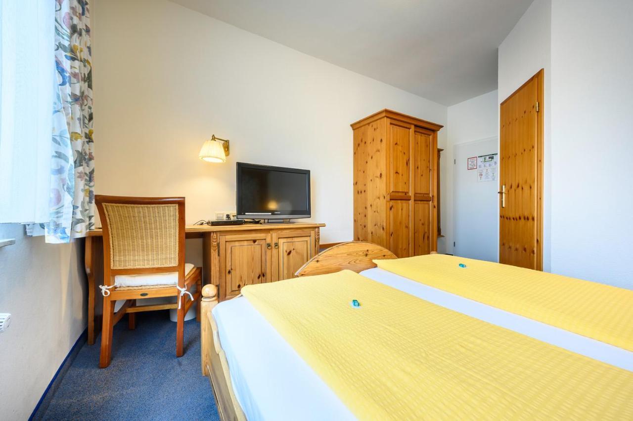 Hotel Goldener Hirsch Φριντρισχάφεν Εξωτερικό φωτογραφία